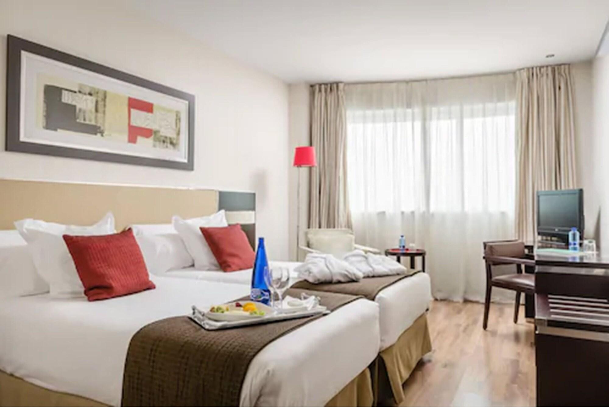 Hotel Asset Torrejon Torrejon de Ardoz Ngoại thất bức ảnh