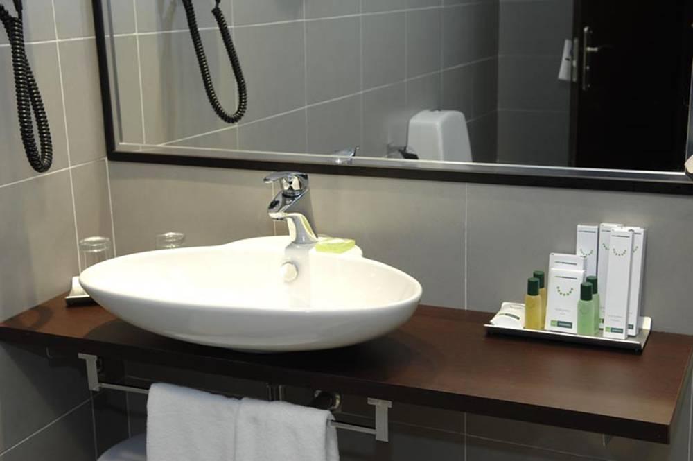 Hotel Asset Torrejon Torrejon de Ardoz Ngoại thất bức ảnh