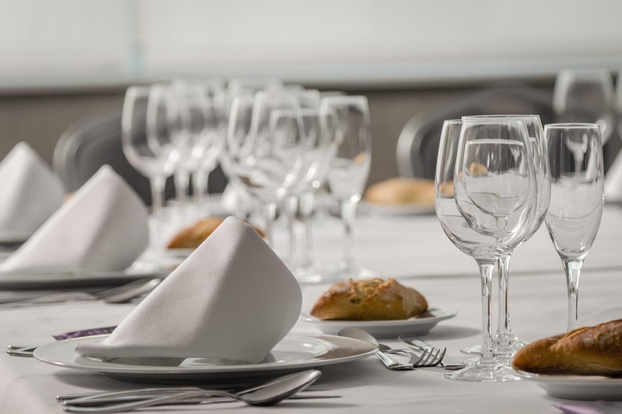 Hotel Asset Torrejon Torrejon de Ardoz Ngoại thất bức ảnh